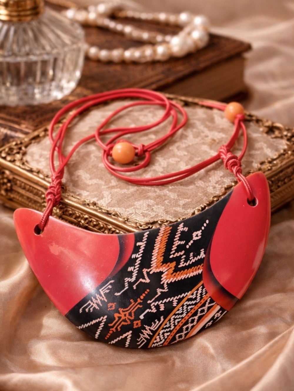 Vintage MINDA Handpainted Necklace Philippines Tribal Ethnic Statement Red Black